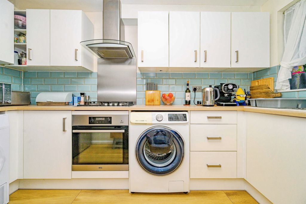 Property photo 3 of 15