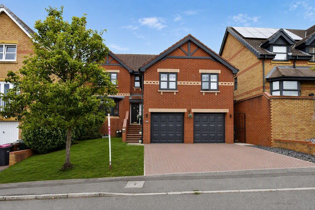 Property photo 1 of 22