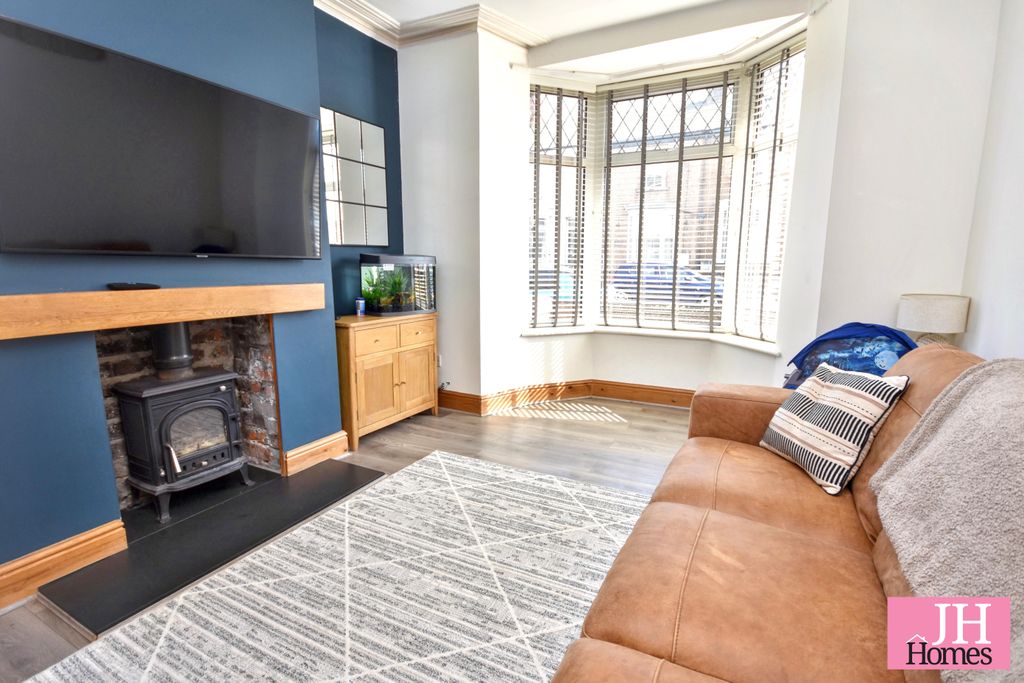 Property photo 2 of 16