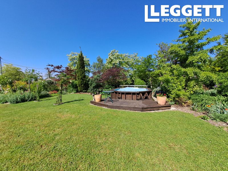 Property photo 2 of 10