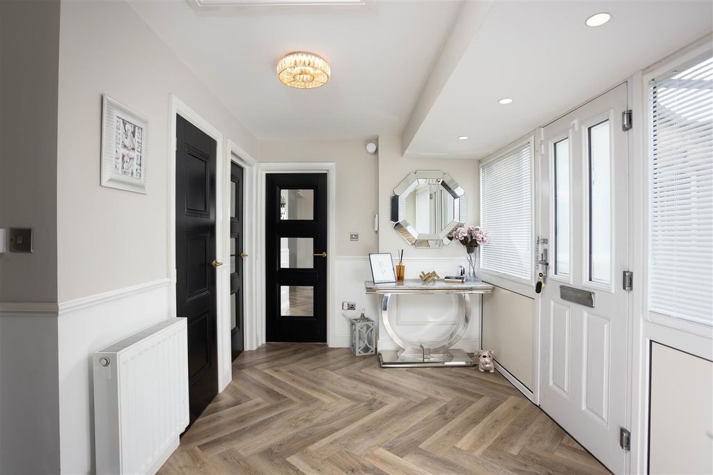 Property photo 2 of 19 00001.Jpg