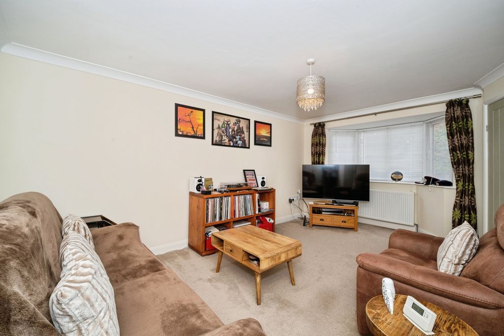 Property photo 3 of 15 Lounge View 2