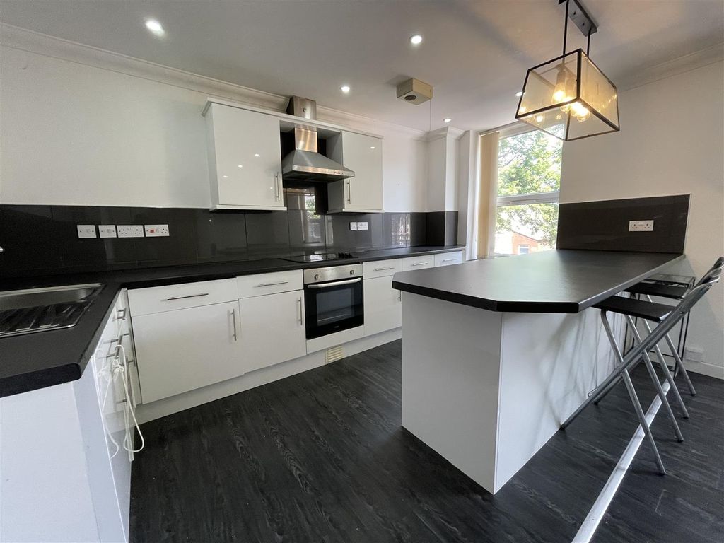 Property photo 3 of 6 Img_5063.Jpg