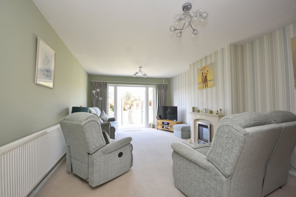 Property photo 3 of 16