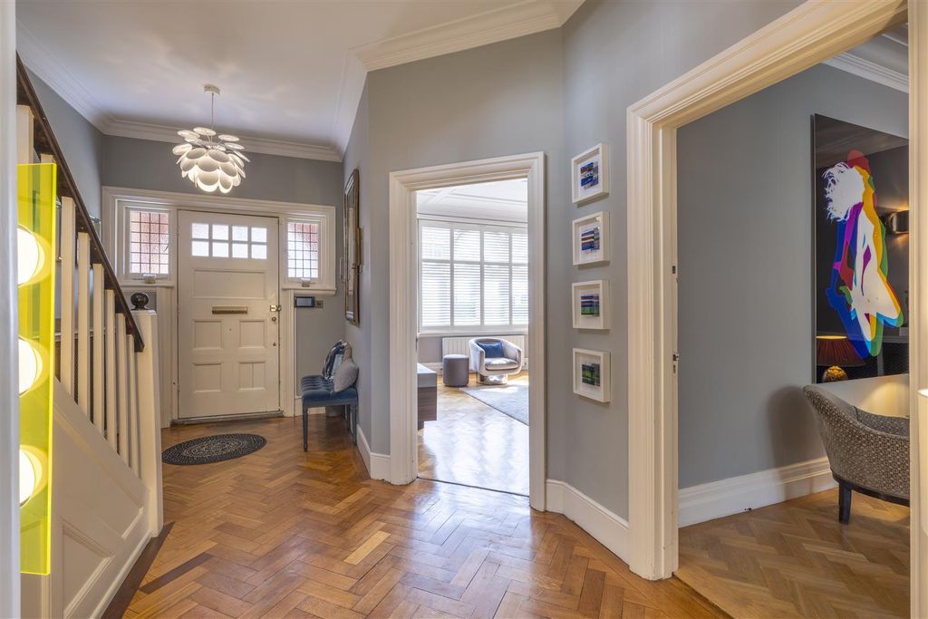 Property photo 2 of 15 7270_011.Jpg