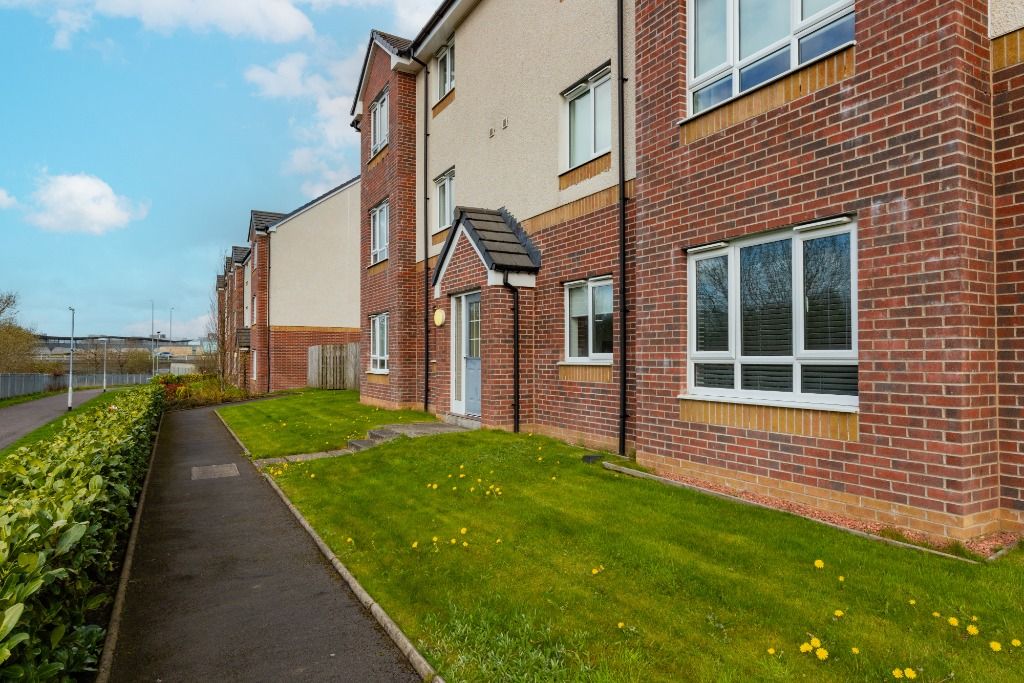 Property photo 3 of 18