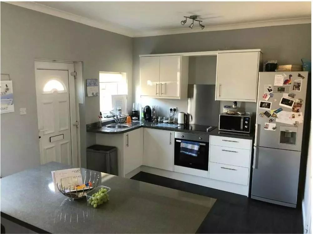 Property photo 3 of 9 Photograph 3