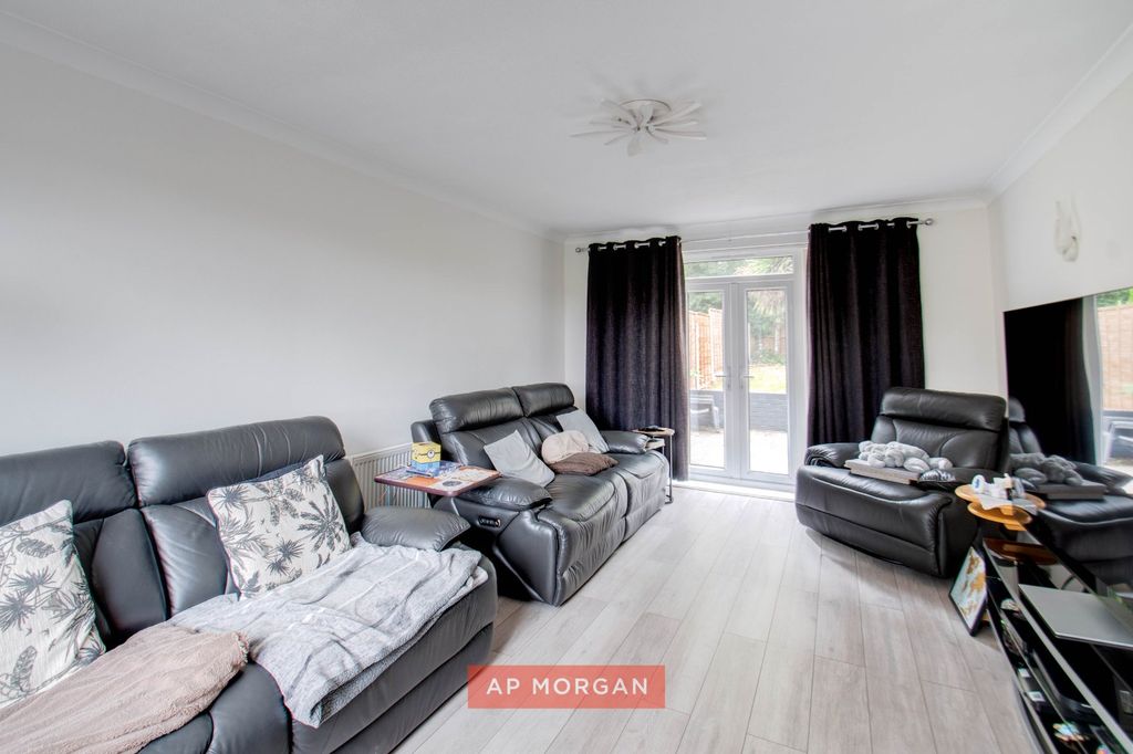 Property photo 2 of 14 Picture No. 07