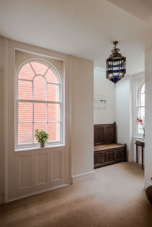 Property photo 3 of 25