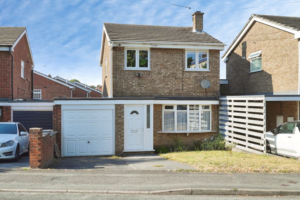 Property photo 1 of 18