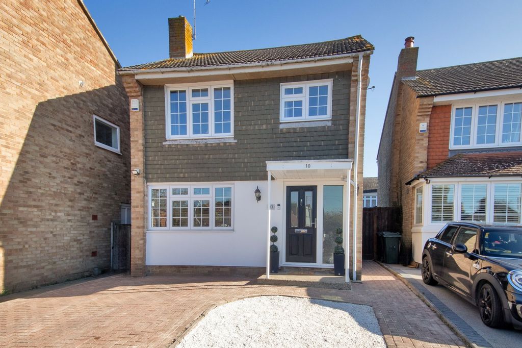 Property photo 1 of 13 External