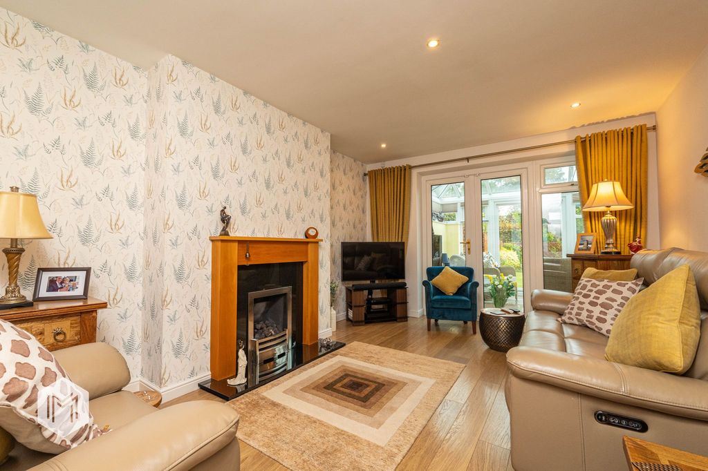 Property photo 2 of 24
