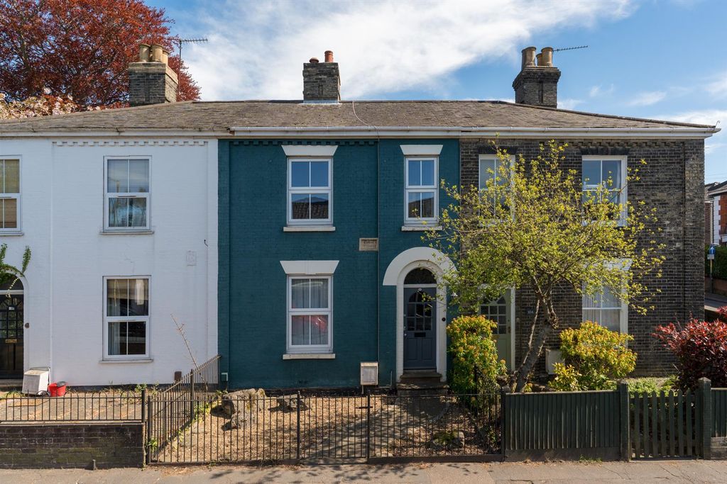 Property photo 1 of 26 102-Unthankrd-005.Jpg