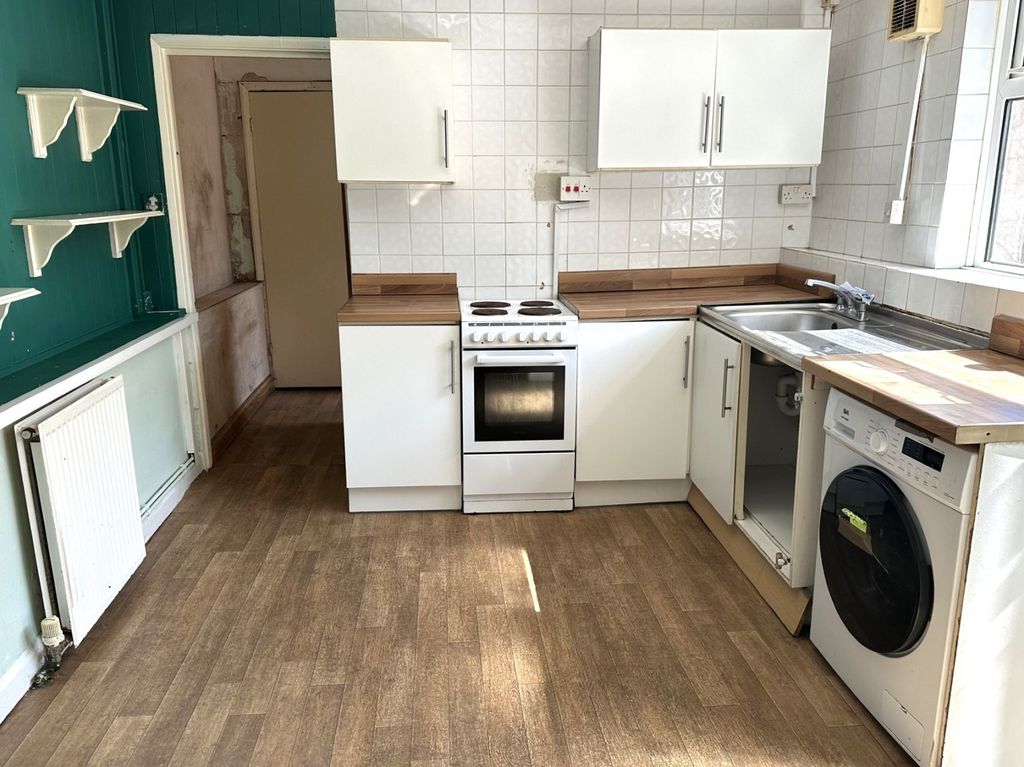 Property photo 3 of 8 Not Specified