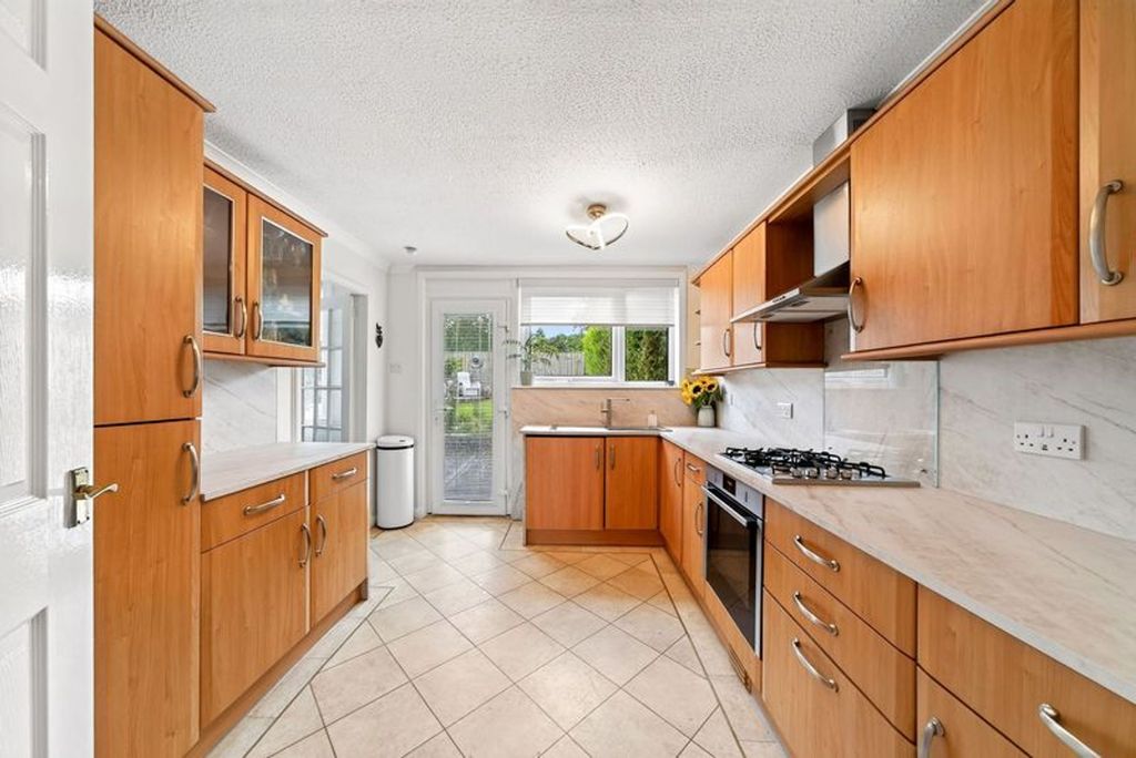Property photo 2 of 45 Kitchen