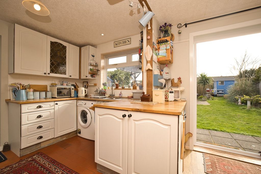 Property photo 2 of 13 Picture 2