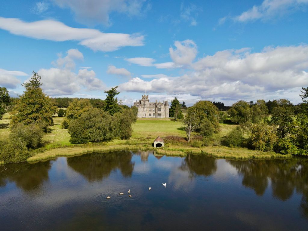 Property photo 1 of 47