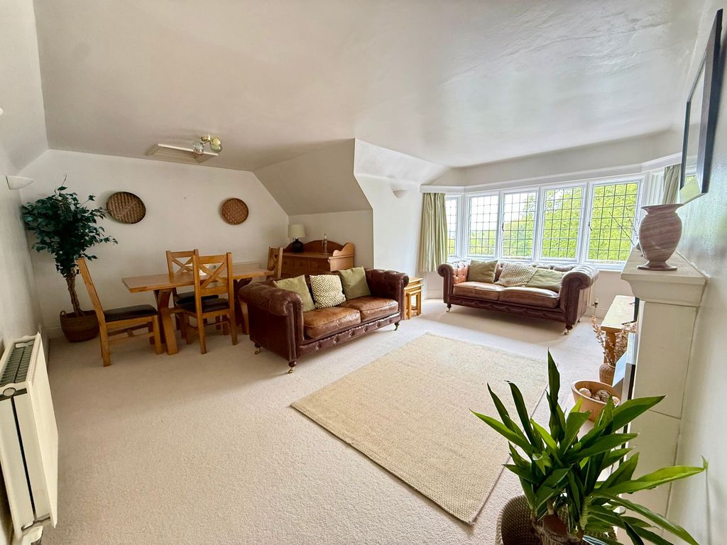 Property photo 3 of 26