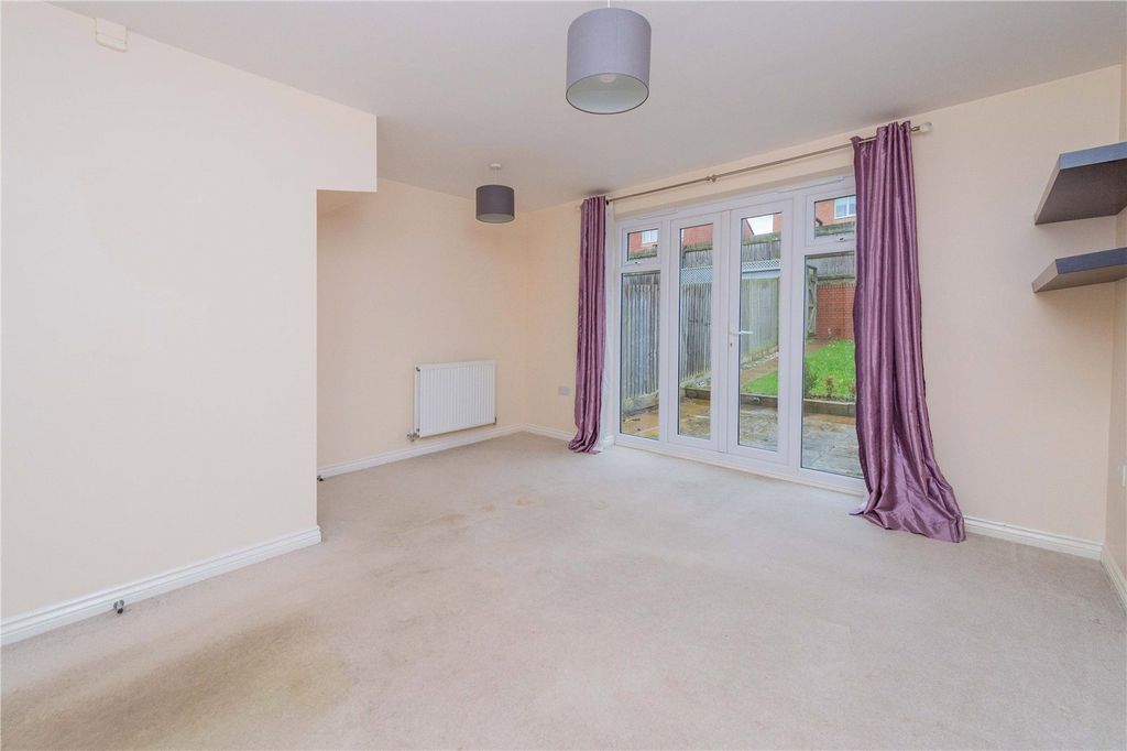 Property photo 2 of 31 Picture No. 35