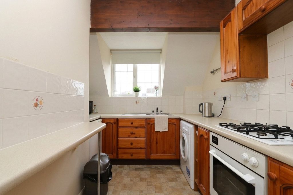 Property photo 2 of 14 Picture No. 12