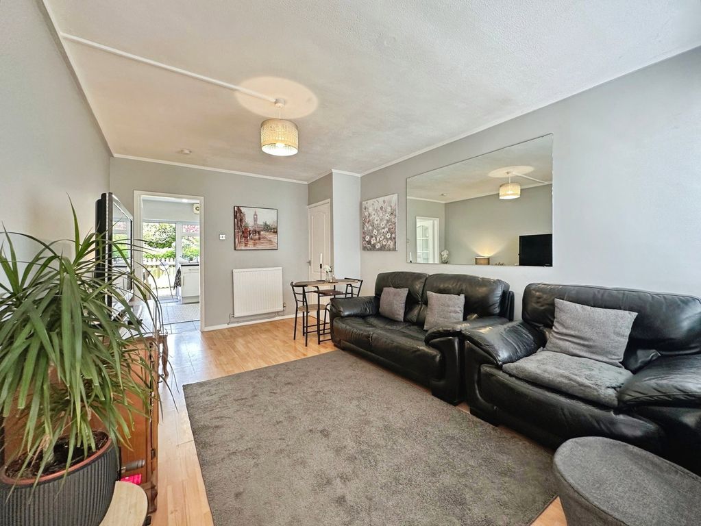 Property photo 3 of 25