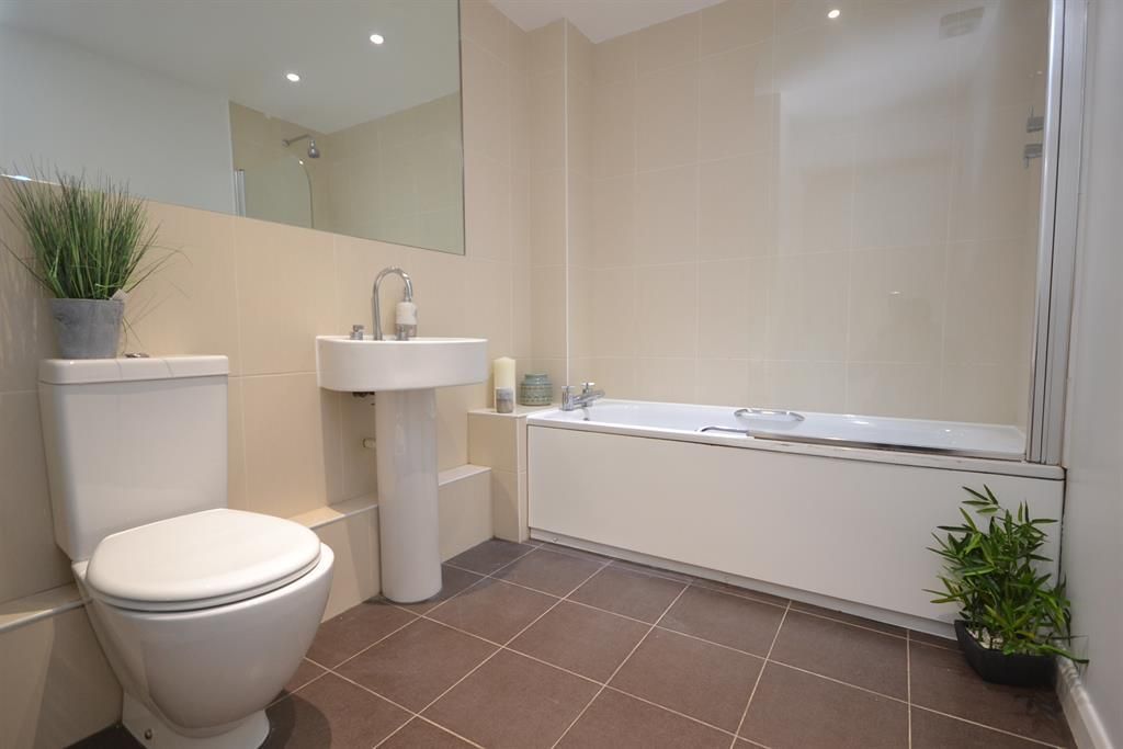 Property photo 3 of 12