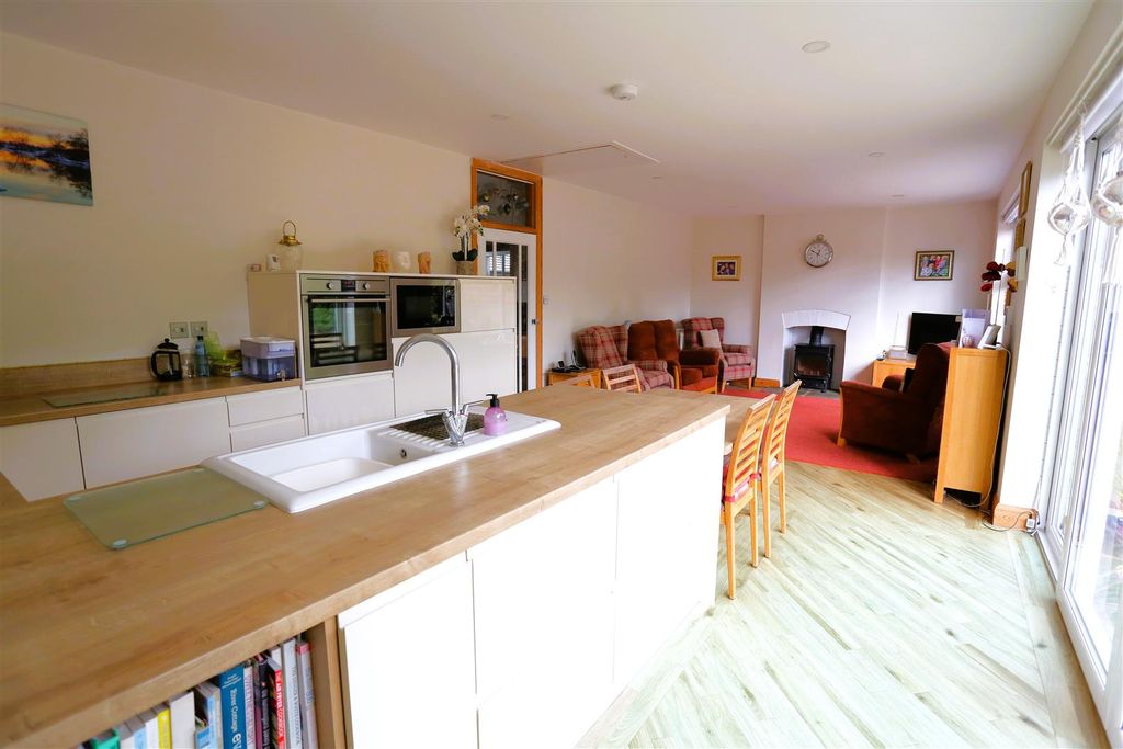 Property photo 3 of 15 262A8187.Jpg