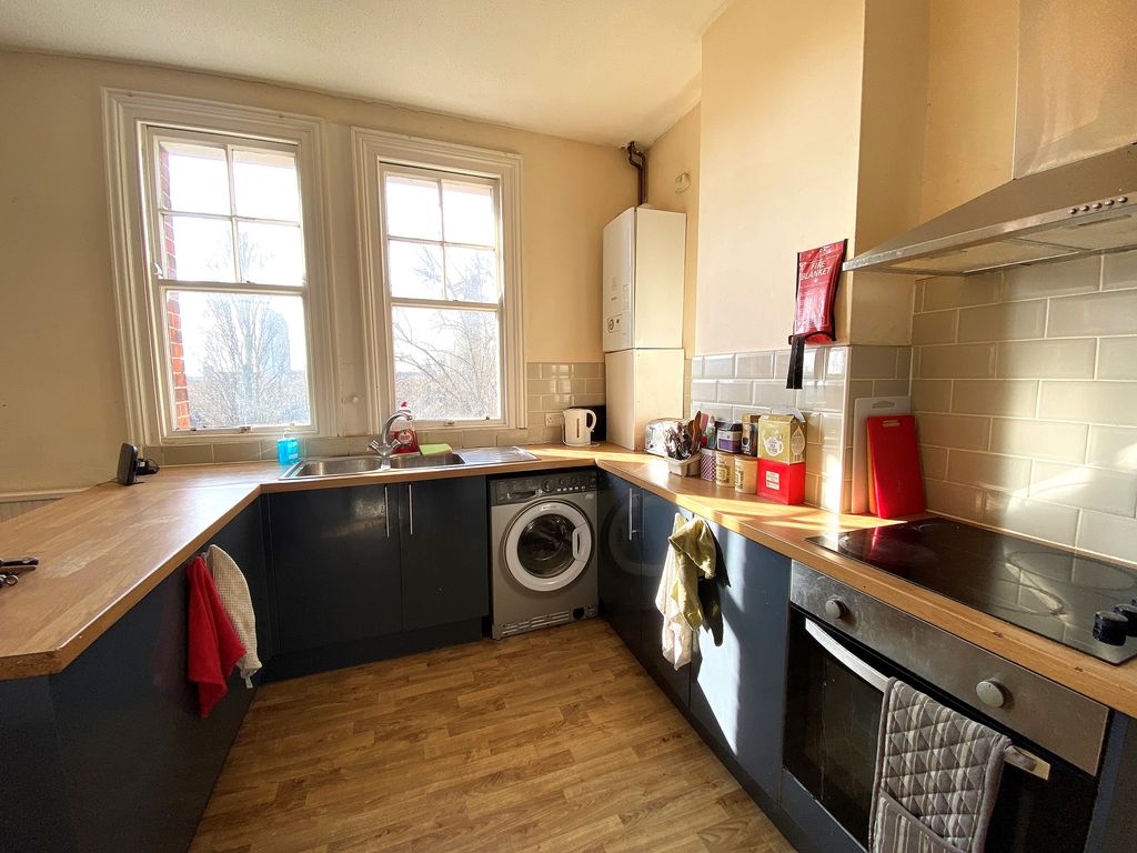 Property photo 2 of 11