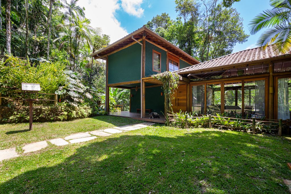 Property photo 2 of 36