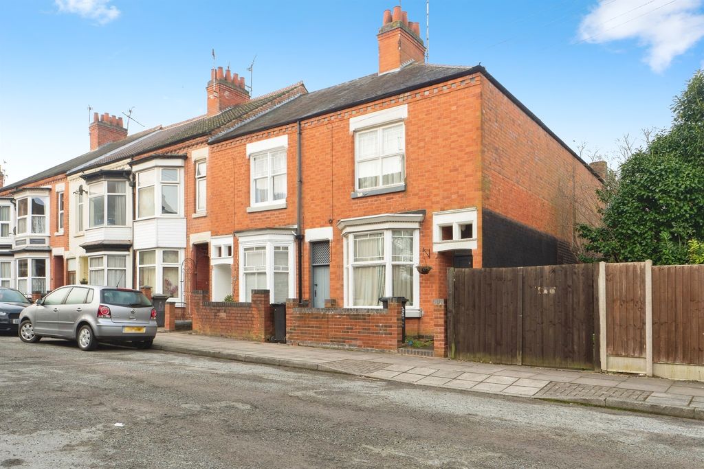 Property photo 1 of 19