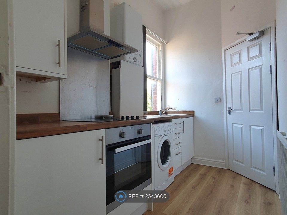 Property photo 2 of 8