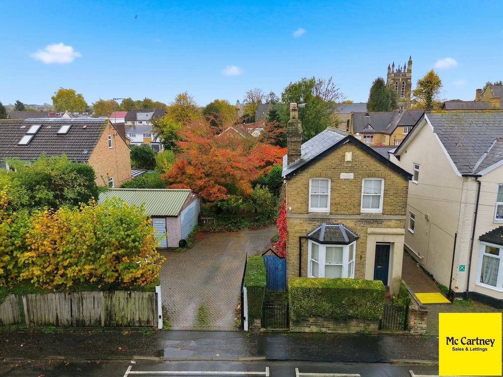 Property photo 1 of 33