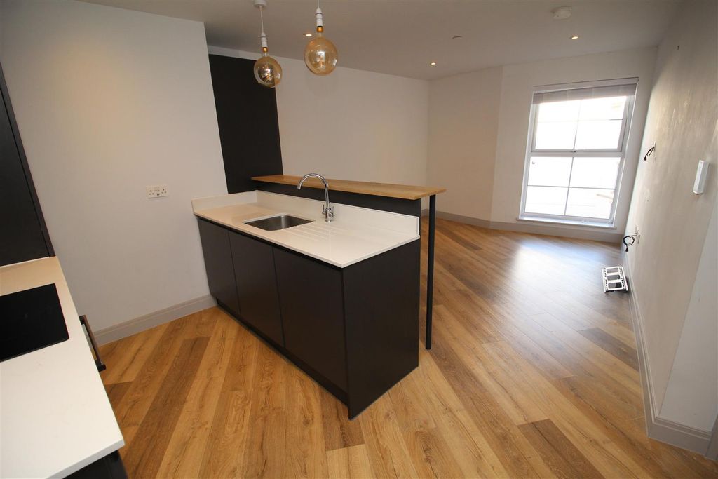 Property photo 2 of 7 Img_5220.Jpg