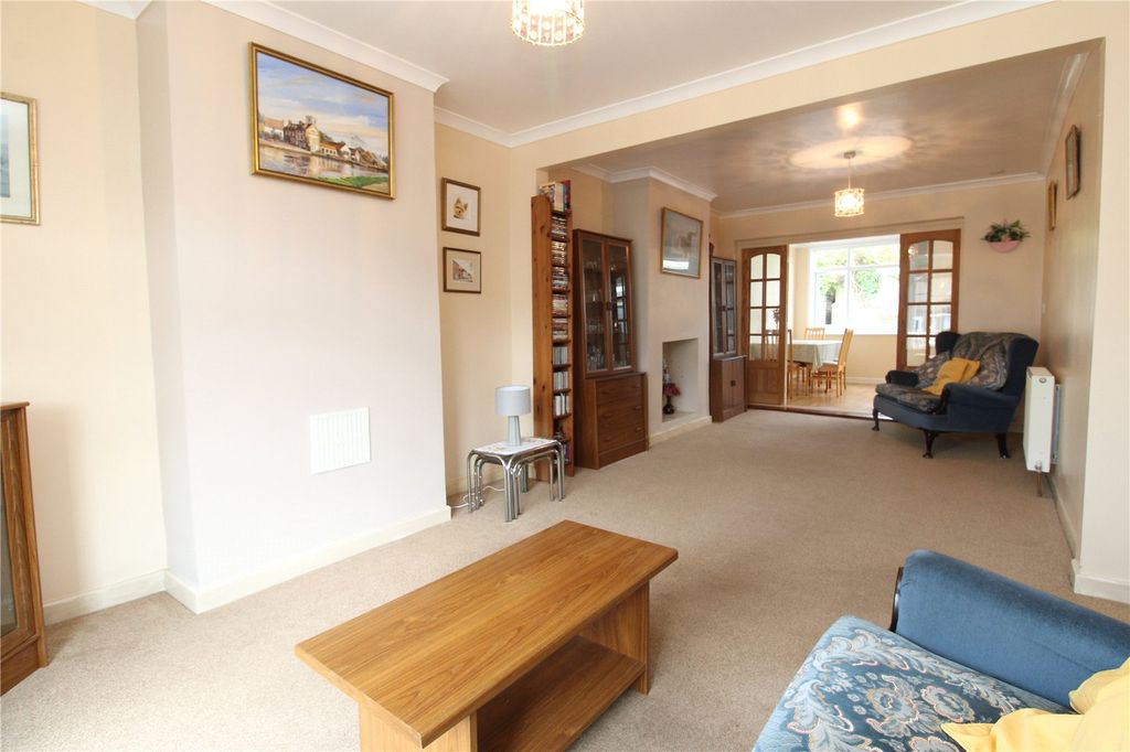 Property photo 2 of 16 Picture No. 01