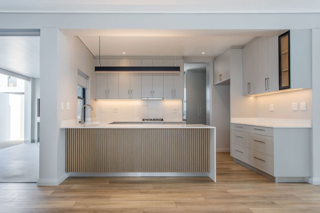 Property photo 2 of 26