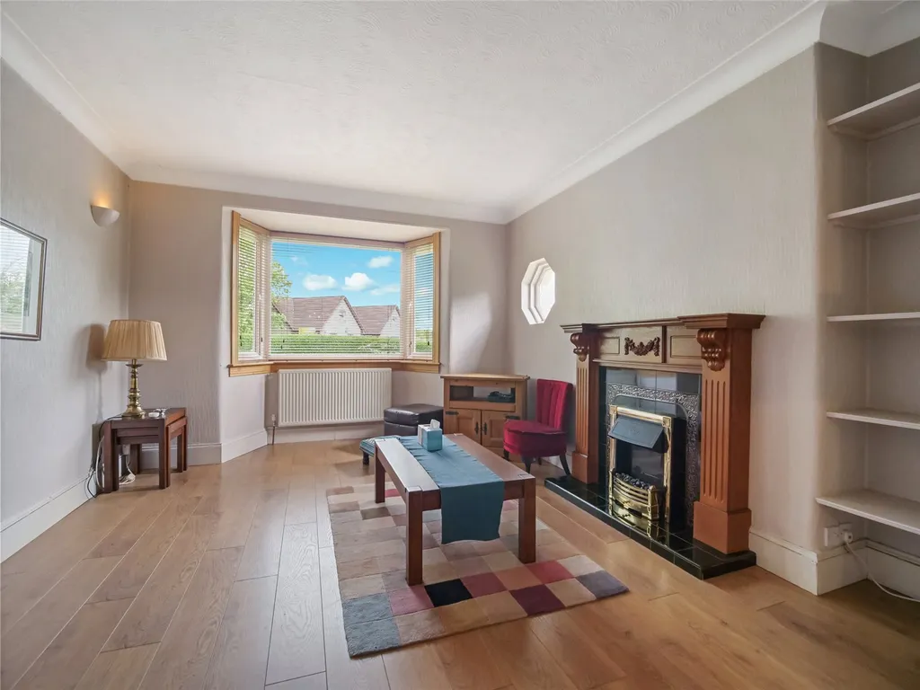 House in Glasgow, Garrowhill - More