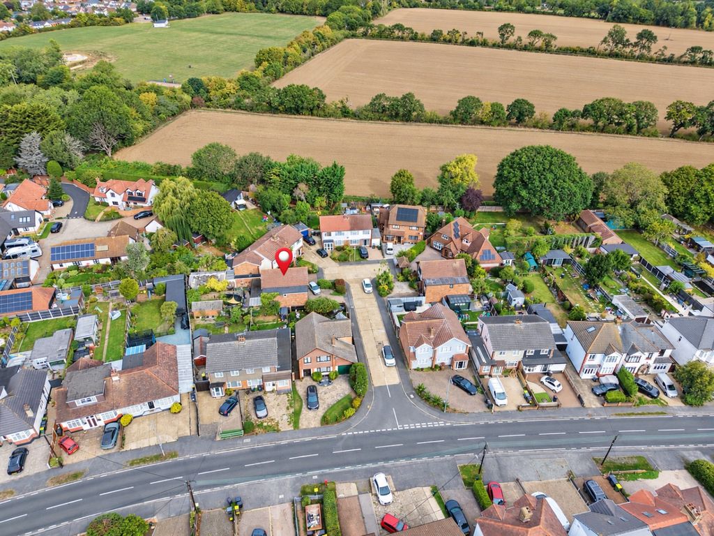 Property photo 1 of 33 5573530