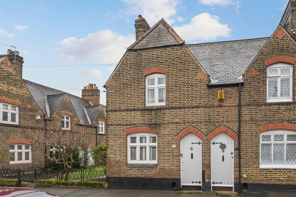 Property photo 1 of 16 54 Denmark Road-1.Jpg