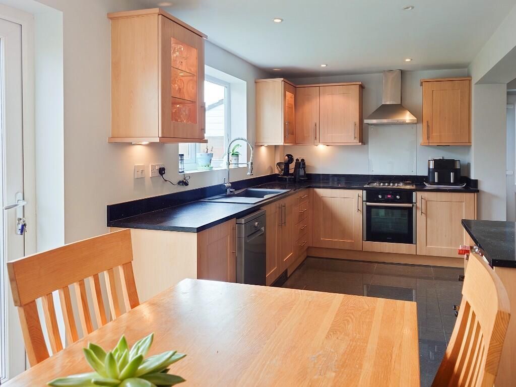 Property photo 3 of 9 Fce4Bef27c367Ff341479817902c3240.Jpeg