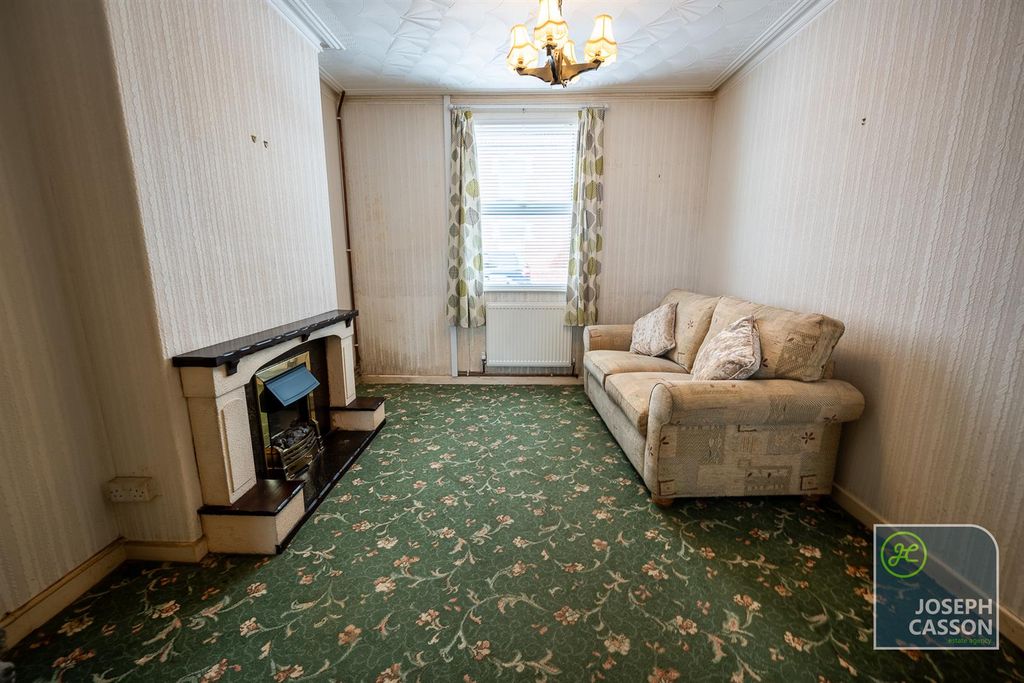 Property photo 3 of 14 Dsc02499-Hdr.Jpg