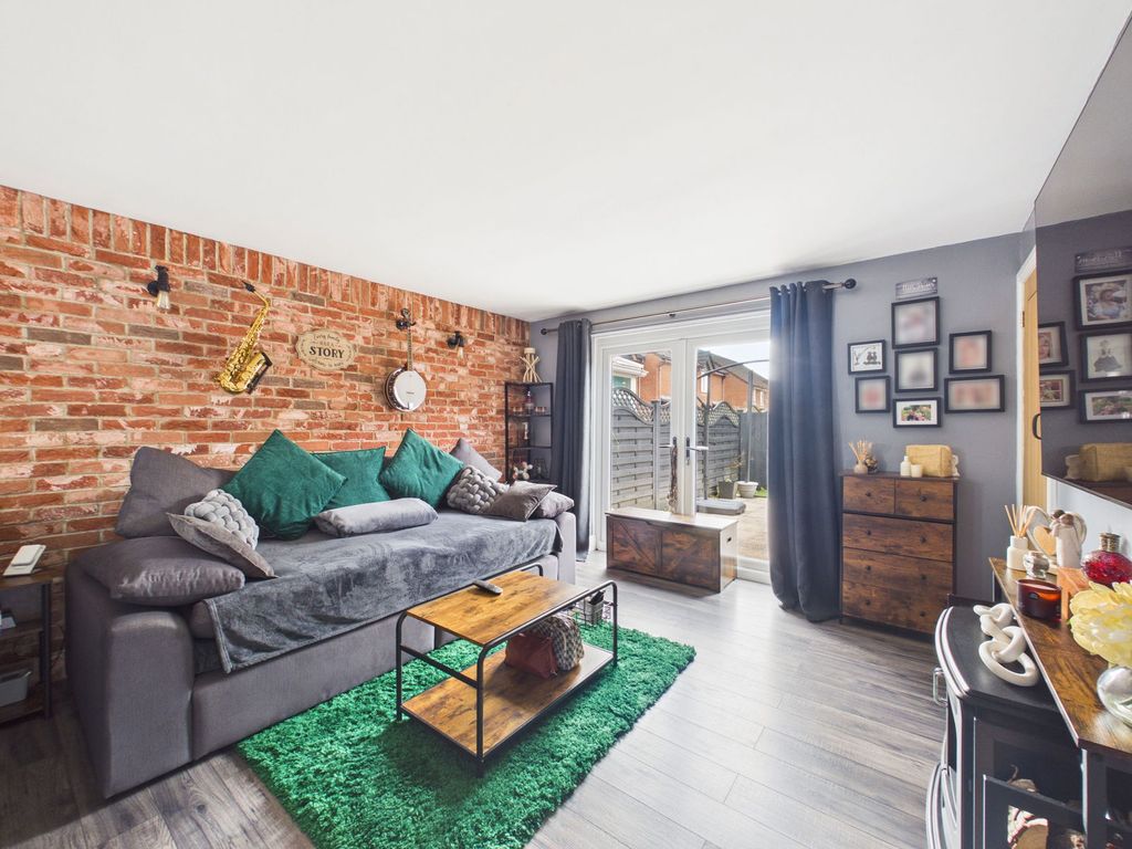 Property photo 3 of 19