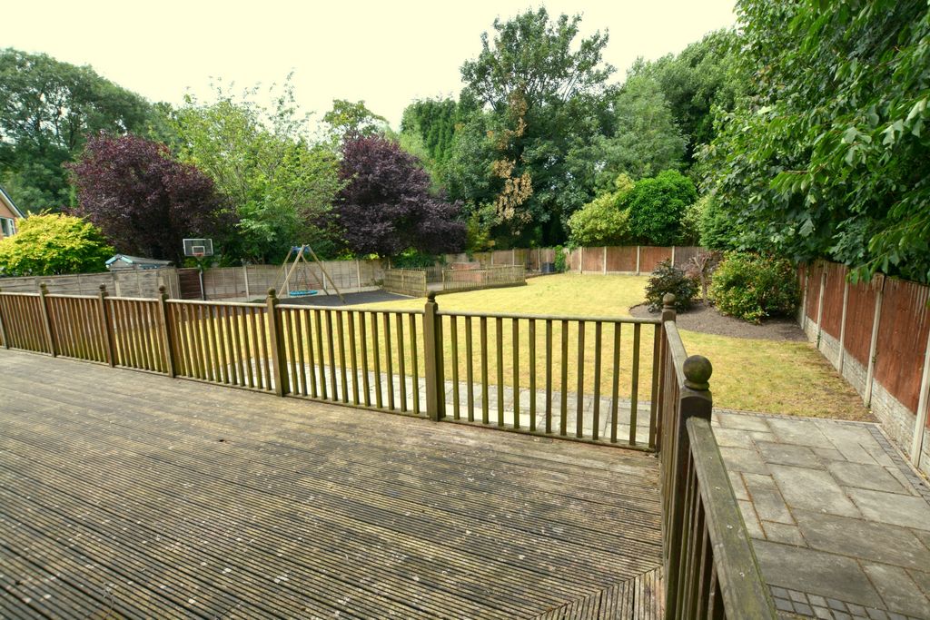Property photo 2 of 37 Photo 15