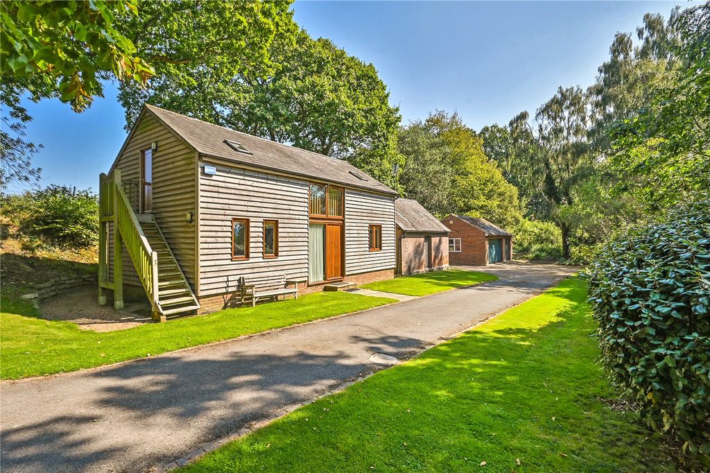 Property photo 3 of 28 Barn