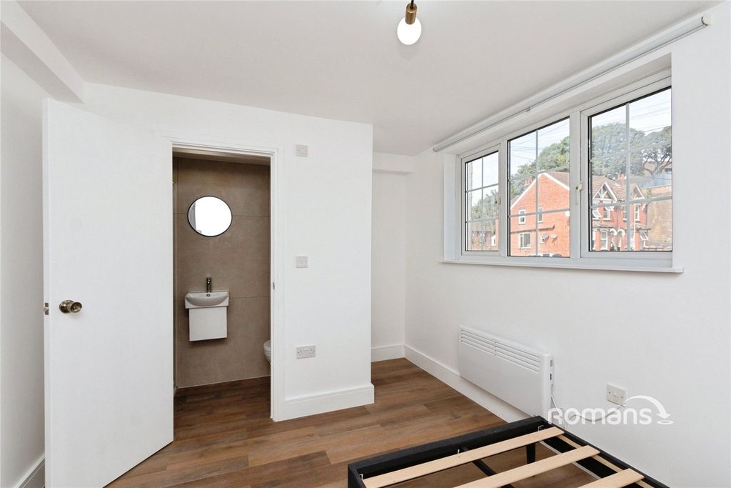 Property photo 2 of 7 Picture No. 02