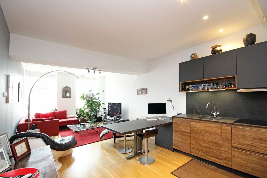 Property photo 2 of 4