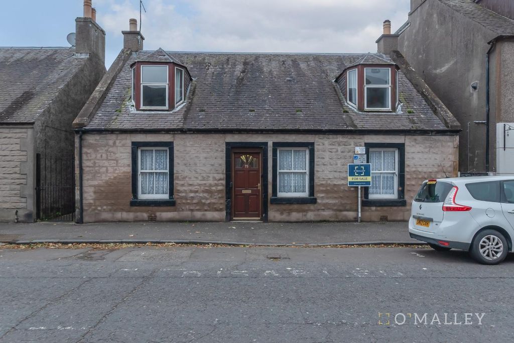 Property photo 1 of 12 External Front