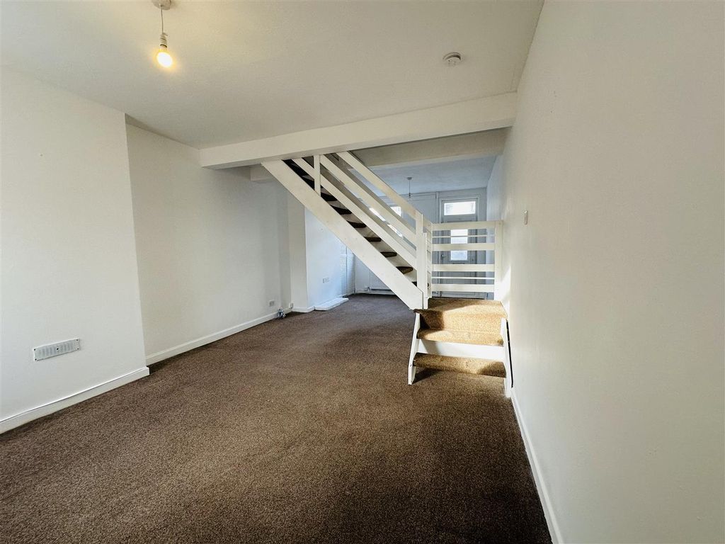 Property photo 3 of 17 Img_8997.Jpeg