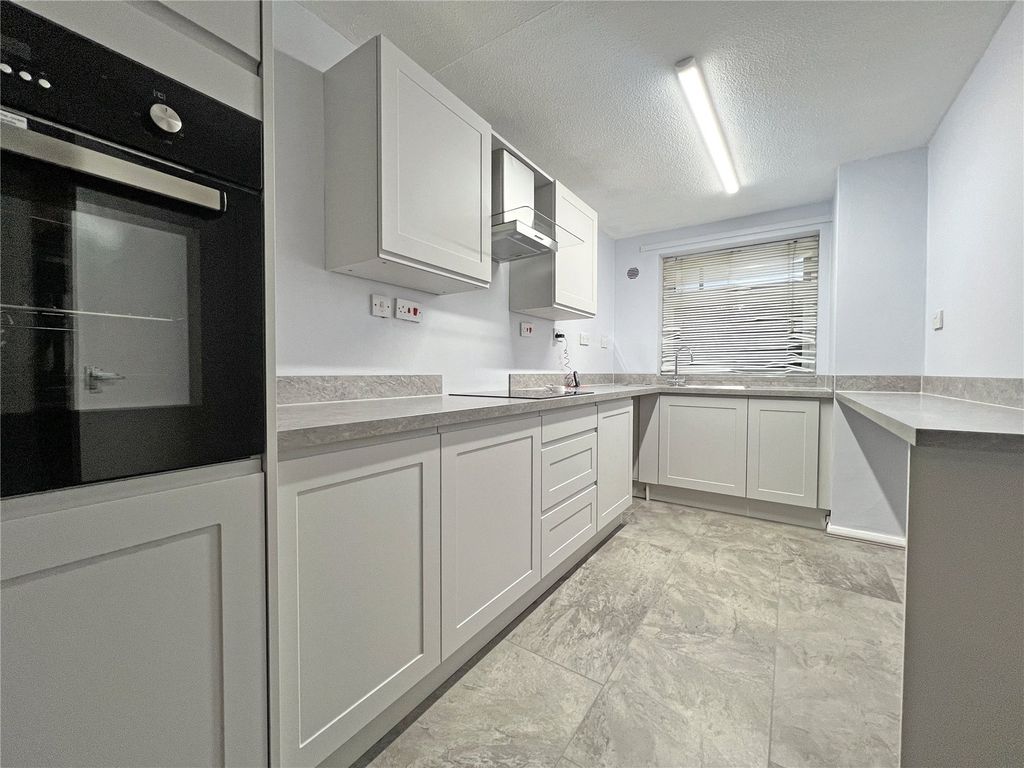 Property photo 2 of 10 Picture No. 06