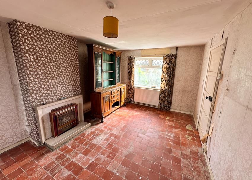 Property photo 3 of 18 Sitting Room