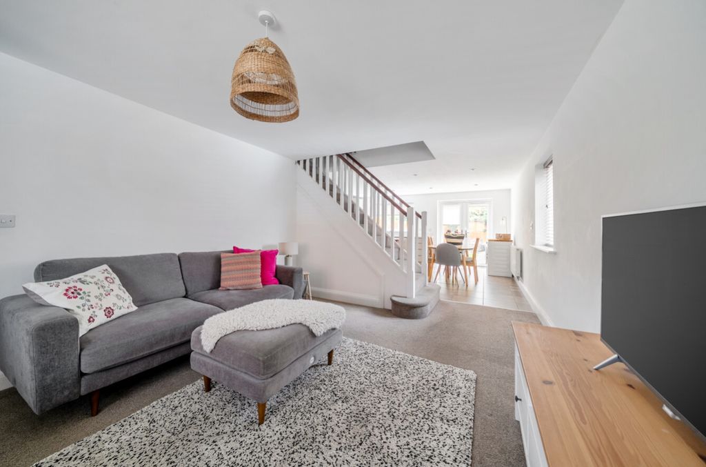 Property photo 2 of 21 1470970-3-6A238B797Bd83